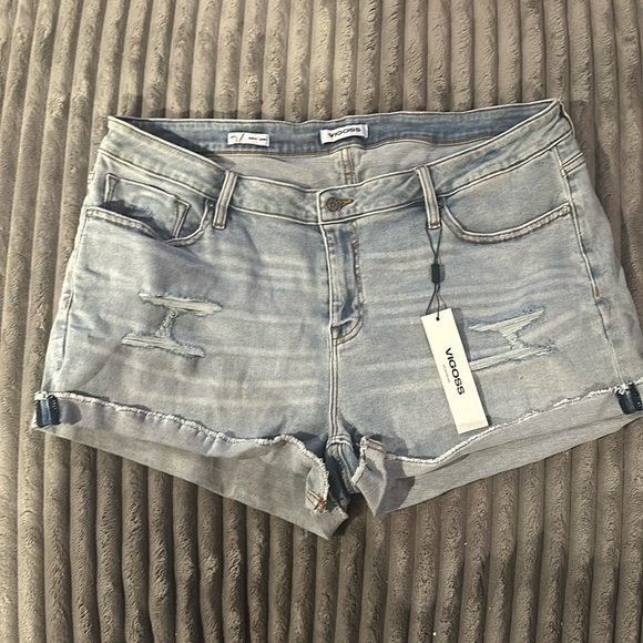 Vigoss Pants - Vigoss Marley Mid Rise Jean Shorts Size 20W NWT